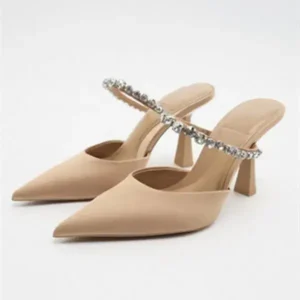 Pickupshoe Summer Women Plus Size Fashion Casual Rhinestone Pointed Cover Toe High Heel Slippers