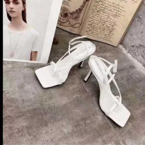 Pickupshoe Women Fashion Sexy PU Solid Color Square Toe Stiletto Heel Ankle Strap Buckle Thong Sandals